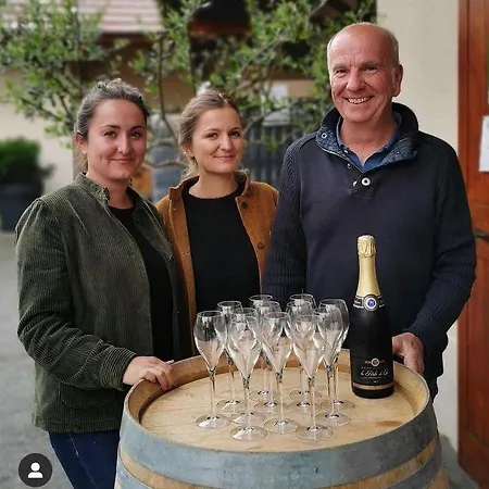 Domaine Jacqueline Pere & Filles 3*